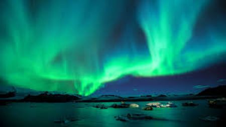 IMAGE OF NORTHERN LIGHTS
